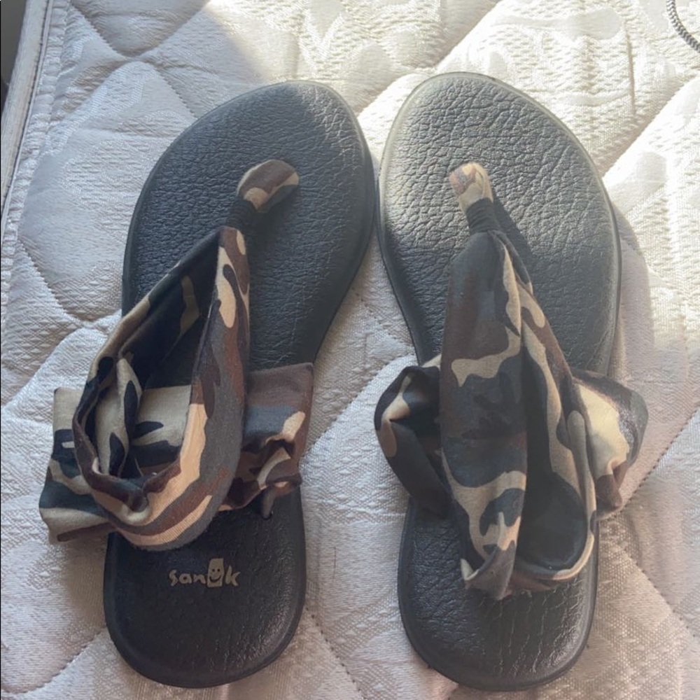 Sanuk Yoga Sling 2 camo sandals